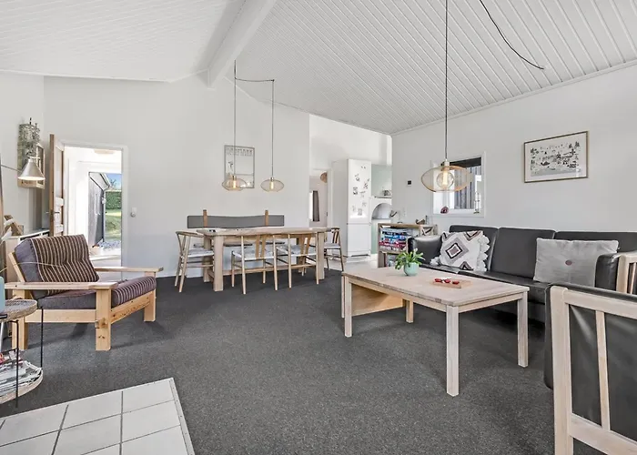 Kukka - 600m From The Sea By Interhome *